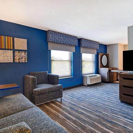 Hampton Inn Potomac Mills Woodbridge Eksteriør billede