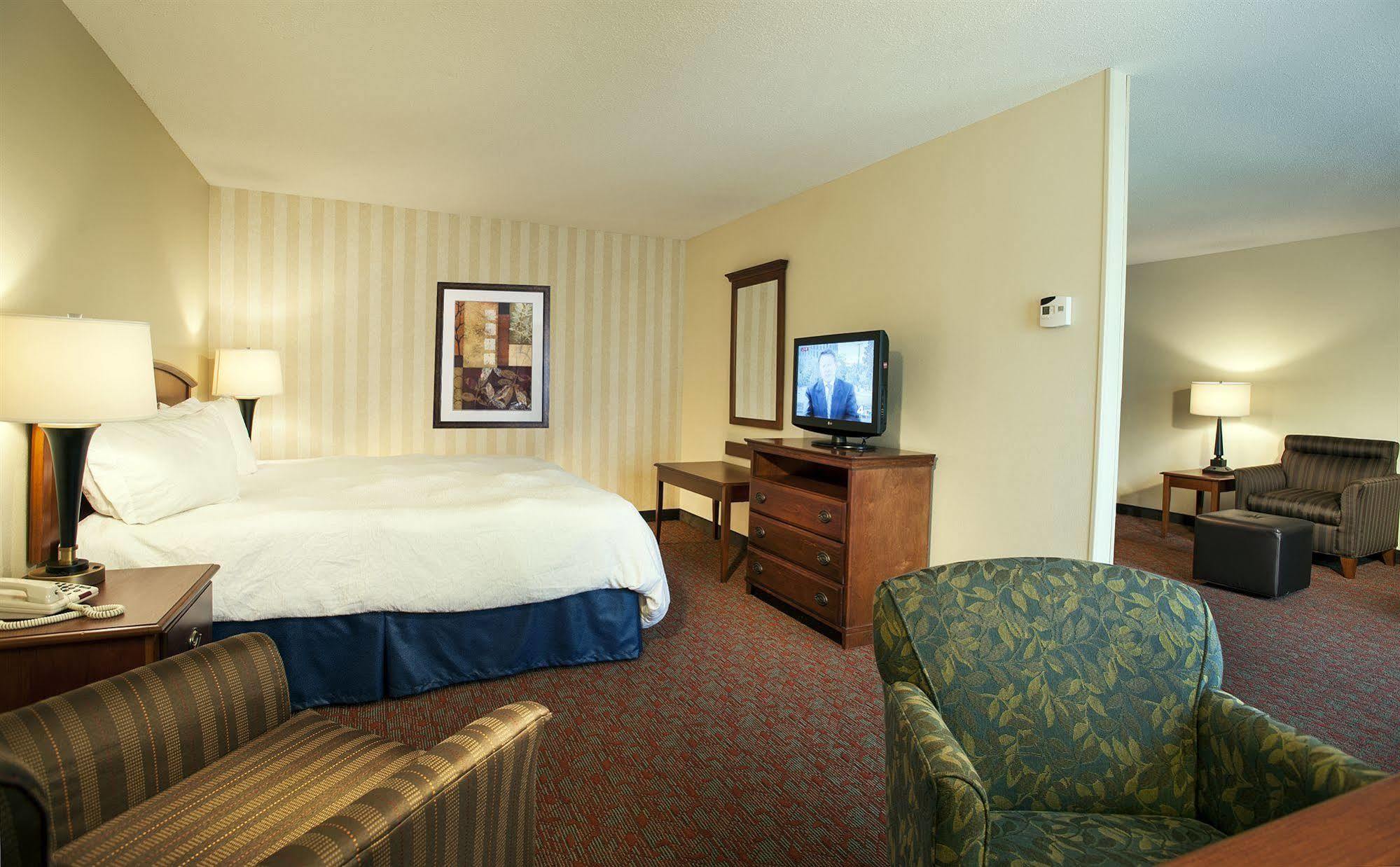 Hampton Inn Potomac Mills Woodbridge Eksteriør billede